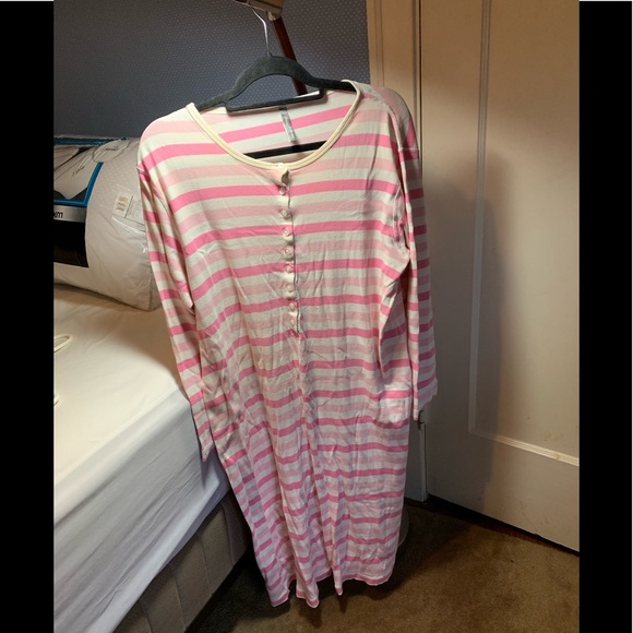 Hanna Andersson Other - Hanna Anderson Long Sleeve Women’s Nightgown L